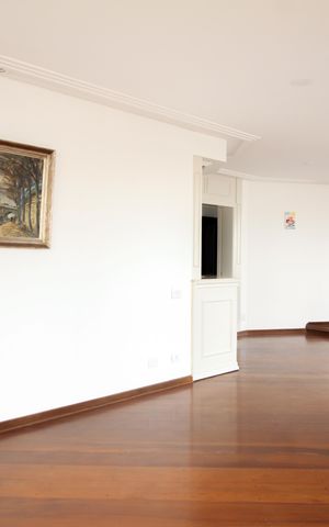 Apartamento à venda com 293m², 5 quartos e 4 vagas Apartamento à venda com 293m², 5 quartos e 4 vagasSala