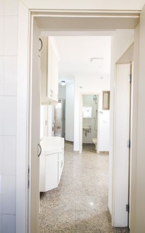 Apartamento à venda com 293m², 5 quartos e 4 vagas Apartamento à venda com 293m², 5 quartos e 4 vagasÁrea de Serviço - Despensa