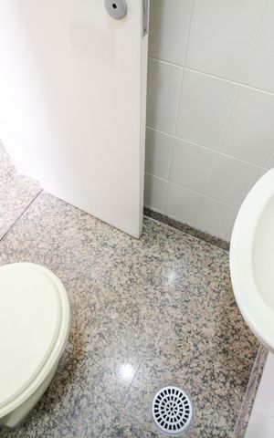Apartamento à venda com 293m², 5 quartos e 4 vagas Apartamento à venda com 293m², 5 quartos e 4 vagasÁrea de Serviço - Banheiro 5