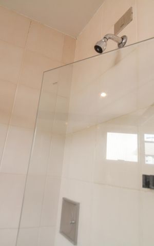 Apartamento à venda com 293m², 5 quartos e 4 vagas Apartamento à venda com 293m², 5 quartos e 4 vagasSuite 1 - Banheiro
