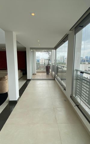 Apartamento para alugar com 163m², 2 quartos e 4 vagas Apartamento para alugar com 163m², 2 quartos e 4 vagasVaranda