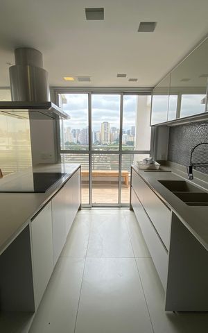 Apartamento para alugar com 163m², 2 quartos e 4 vagas Apartamento para alugar com 163m², 2 quartos e 4 vagasCozinha