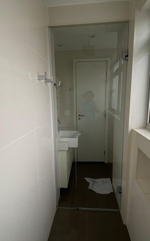 Apartamento para alugar com 163m², 2 quartos e 4 vagas Apartamento para alugar com 163m², 2 quartos e 4 vagasBanheiro da Suíte 1