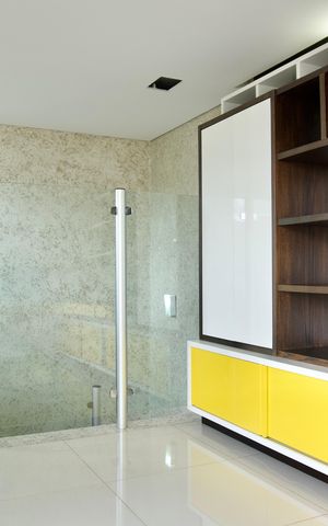 Apartamento à venda com 183m², 3 quartos e 2 vagas Apartamento à venda com 183m², 3 quartos e 2 vagasSala 2