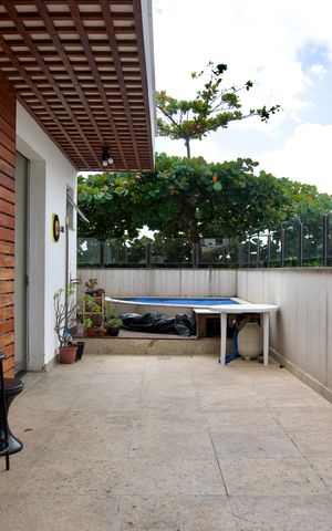 Apartamento à venda com 183m², 3 quartos e 2 vagas Apartamento à venda com 183m², 3 quartos e 2 vagasÁrea da Cobertura