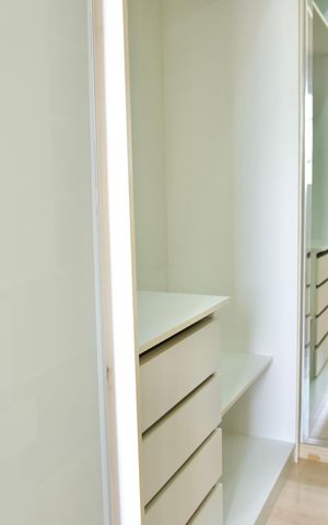 Apartamento à venda com 183m², 3 quartos e 2 vagas Apartamento à venda com 183m², 3 quartos e 2 vagasCloset da suíte