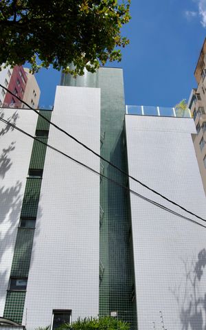 Apartamento à venda com 183m², 3 quartos e 2 vagas Apartamento à venda com 183m², 3 quartos e 2 vagasFachada do Prédio