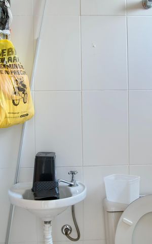 Apartamento à venda com 183m², 3 quartos e 2 vagas Apartamento à venda com 183m², 3 quartos e 2 vagasBanheiro de Serviço