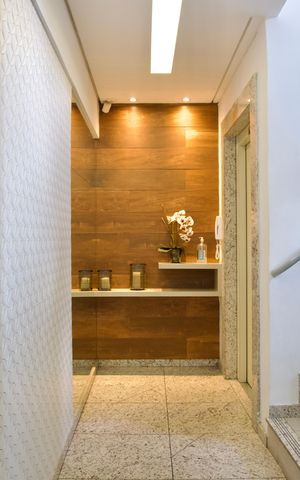 Apartamento à venda com 183m², 3 quartos e 2 vagas Apartamento à venda com 183m², 3 quartos e 2 vagasÁrea Comum - Elevador