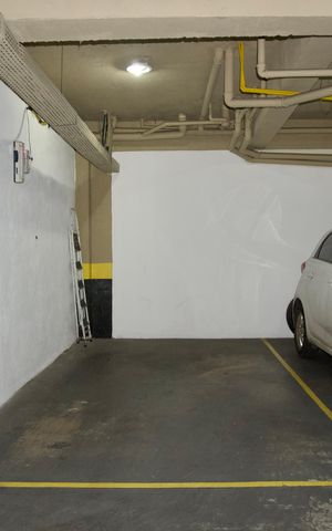 Apartamento à venda com 183m², 3 quartos e 2 vagas Apartamento à venda com 183m², 3 quartos e 2 vagasVaga Garagem 1