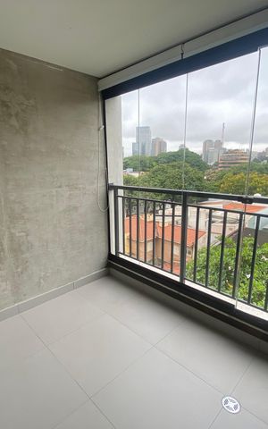 Apartamento à venda com 42m², 1 quarto e 1 vaga Apartamento à venda com 42m², 1 quarto e 1 vagaVaranda