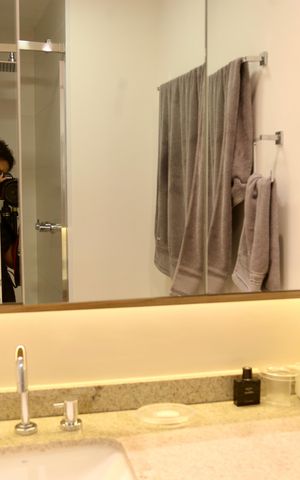 Apartamento à venda com 140m², 2 quartos e 2 vagas Apartamento à venda com 140m², 2 quartos e 2 vagasBanheiro Suite