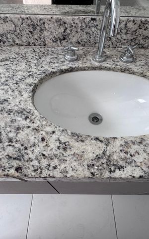 Apartamento para alugar com 324m², 3 quartos e 4 vagas Apartamento para alugar com 324m², 3 quartos e 4 vagasSuíte 1 - Banheiro