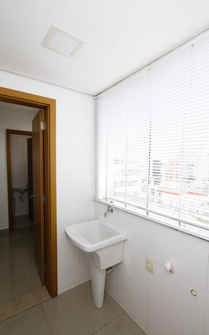 Apartamento à venda com 133m², 4 quartos e 3 vagasÁrea de Serviço