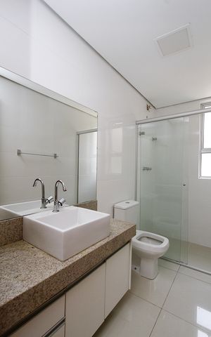 Apartamento à venda com 133m², 4 quartos e 3 vagasBanheiro do Quarto 4