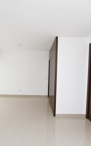 Apartamento à venda com 133m², 4 quartos e 3 vagasSala