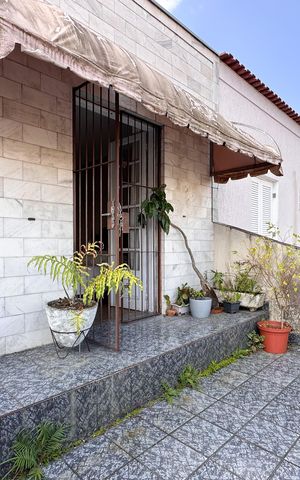 Casa à venda com 247m², 4 quartos e 3 vagas Casa à venda com 247m², 4 quartos e 3 vagasVaranda do Quarto 1