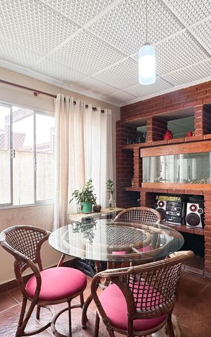 Casa à venda com 247m², 4 quartos e 3 vagas Casa à venda com 247m², 4 quartos e 3 vagasSala de Jantar
