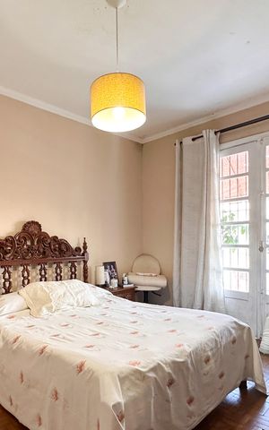 Casa à venda com 247m², 4 quartos e 3 vagas Casa à venda com 247m², 4 quartos e 3 vagasQuarto 1