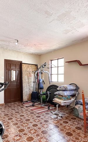 Casa à venda com 247m², 4 quartos e 3 vagas Casa à venda com 247m², 4 quartos e 3 vagasQuarto de Serviço