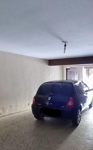 Casa à venda com 247m², 4 quartos e 3 vagas Casa à venda com 247m², 4 quartos e 3 vagasGaragem
