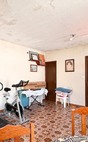 Casa à venda com 247m², 4 quartos e 3 vagas Casa à venda com 247m², 4 quartos e 3 vagasQuarto de Serviço