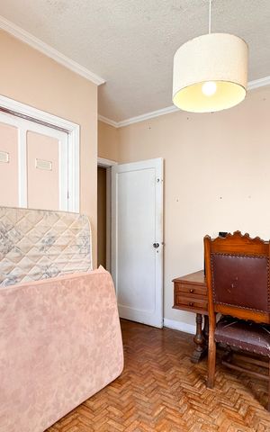 Casa à venda com 247m², 4 quartos e 3 vagas Casa à venda com 247m², 4 quartos e 3 vagasQuarto 2