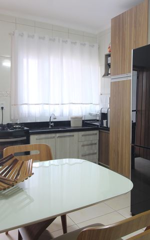 Casa à venda com 110m², 2 quartos e 2 vagasCozinha