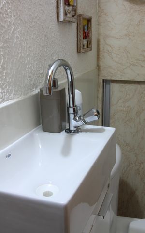 Casa à venda com 110m², 2 quartos e 2 vagasLavabo