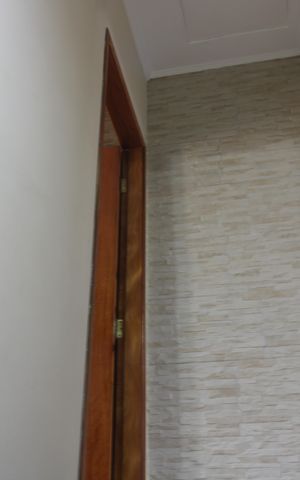 Casa à venda com 110m², 2 quartos e 2 vagasescada interna baixo / cima