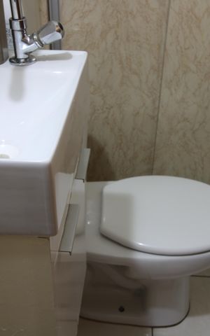Casa à venda com 110m², 2 quartos e 2 vagasLavabo
