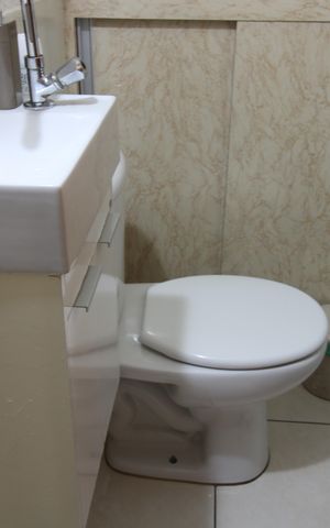 Casa à venda com 110m², 2 quartos e 2 vagasLavabo