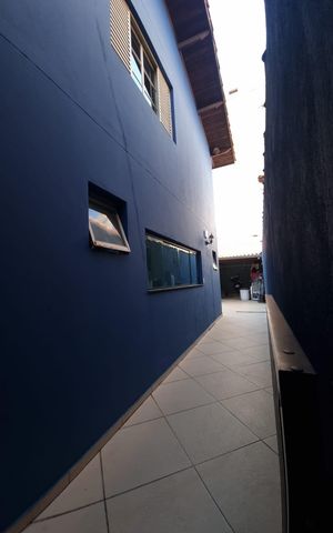 Casa à venda com 184m², 3 quartos e 2 vagas Casa à venda com 184m², 3 quartos e 2 vagasÁrea externa
