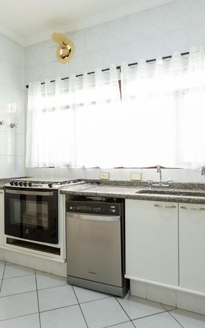 Casa para alugar com 488m², 4 quartos e 4 vagas Casa para alugar com 488m², 4 quartos e 4 vagasCozinha