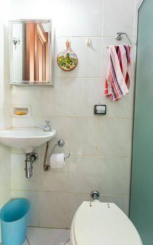 Casa para alugar com 488m², 4 quartos e 4 vagas Casa para alugar com 488m², 4 quartos e 4 vagasBanheiro da Suíte