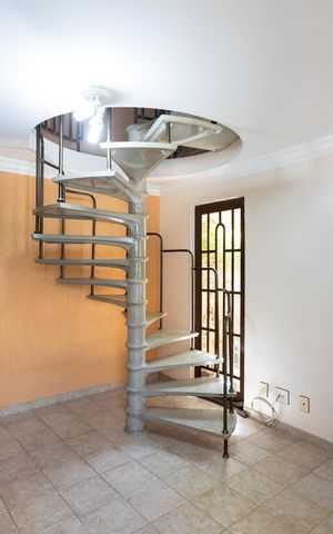 Casa para alugar com 488m², 4 quartos e 4 vagas Casa para alugar com 488m², 4 quartos e 4 vagasQuarto 3