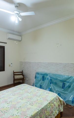 Casa para alugar com 488m², 4 quartos e 4 vagas Casa para alugar com 488m², 4 quartos e 4 vagasSuíte