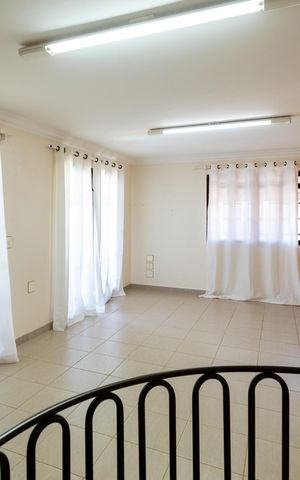Casa para alugar com 488m², 4 quartos e 4 vagas Casa para alugar com 488m², 4 quartos e 4 vagasSala