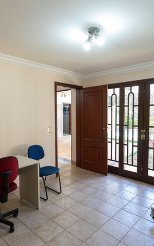 Casa para alugar com 488m², 4 quartos e 4 vagas Casa para alugar com 488m², 4 quartos e 4 vagasSala