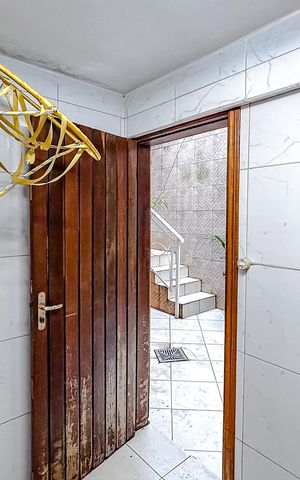 Casa à venda com 160m², 4 quartos e 2 vagasÁrea de Serviço