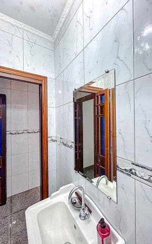 Casa à venda com 160m², 4 quartos e 2 vagasLavabo