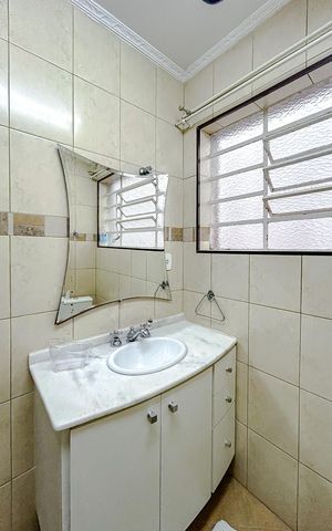 Casa à venda com 160m², 4 quartos e 2 vagasBanheiro da Suíte 1
