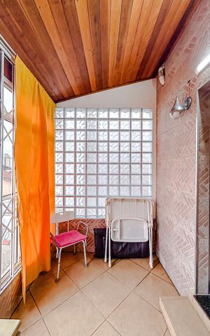Casa à venda com 160m², 4 quartos e 2 vagasVaranda da Suíte 1