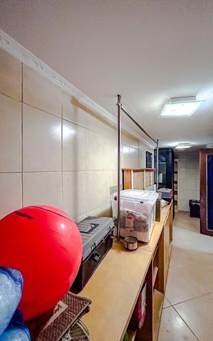 Casa à venda com 160m², 4 quartos e 2 vagasCloset da suíte 3