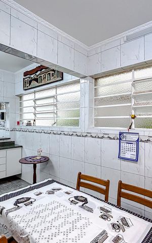 Casa à venda com 160m², 4 quartos e 2 vagasCozinha