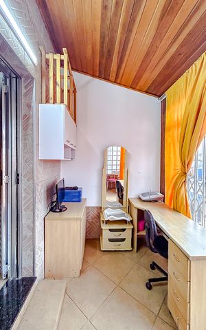 Casa à venda com 160m², 4 quartos e 2 vagasVaranda da Suíte 1