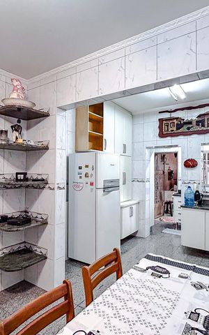Casa à venda com 160m², 4 quartos e 2 vagasCozinha