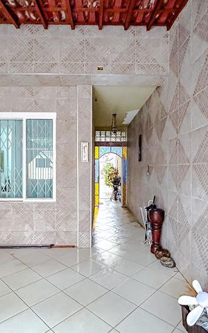 Casa à venda com 160m², 4 quartos e 2 vagasGaragem