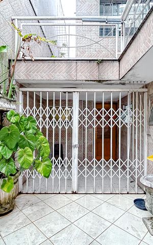 Casa à venda com 160m², 4 quartos e 2 vagasÁrea externa