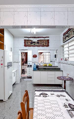 Casa à venda com 160m², 4 quartos e 2 vagasCozinha